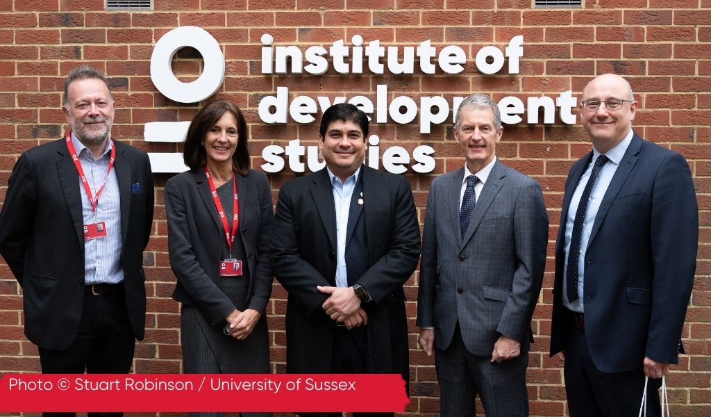 Photo of standing left to right: Dr Peter Taylor, Director of Research, Institute of Development Studies, Prof Melissa Leach, Director, Institute of Development Studies, President of Costa Rica Carlos Alvarado Quesada, Professor David Maguire, Vice-Chancellor at the University of Sussex, Richard Follett, University of Sussex. Credit: Stuart Robinson, University of Sussex.